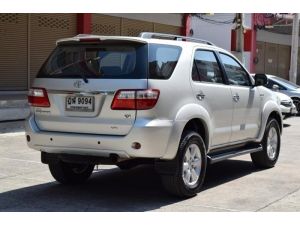 Toyota Fortuner 3.0 (ปี 2010) V SUV AT รูปที่ 3